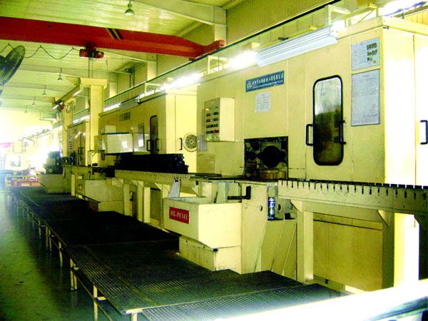 汽缸(gang)體(ti)加工(gong)生(sheng)産線(xiàn)